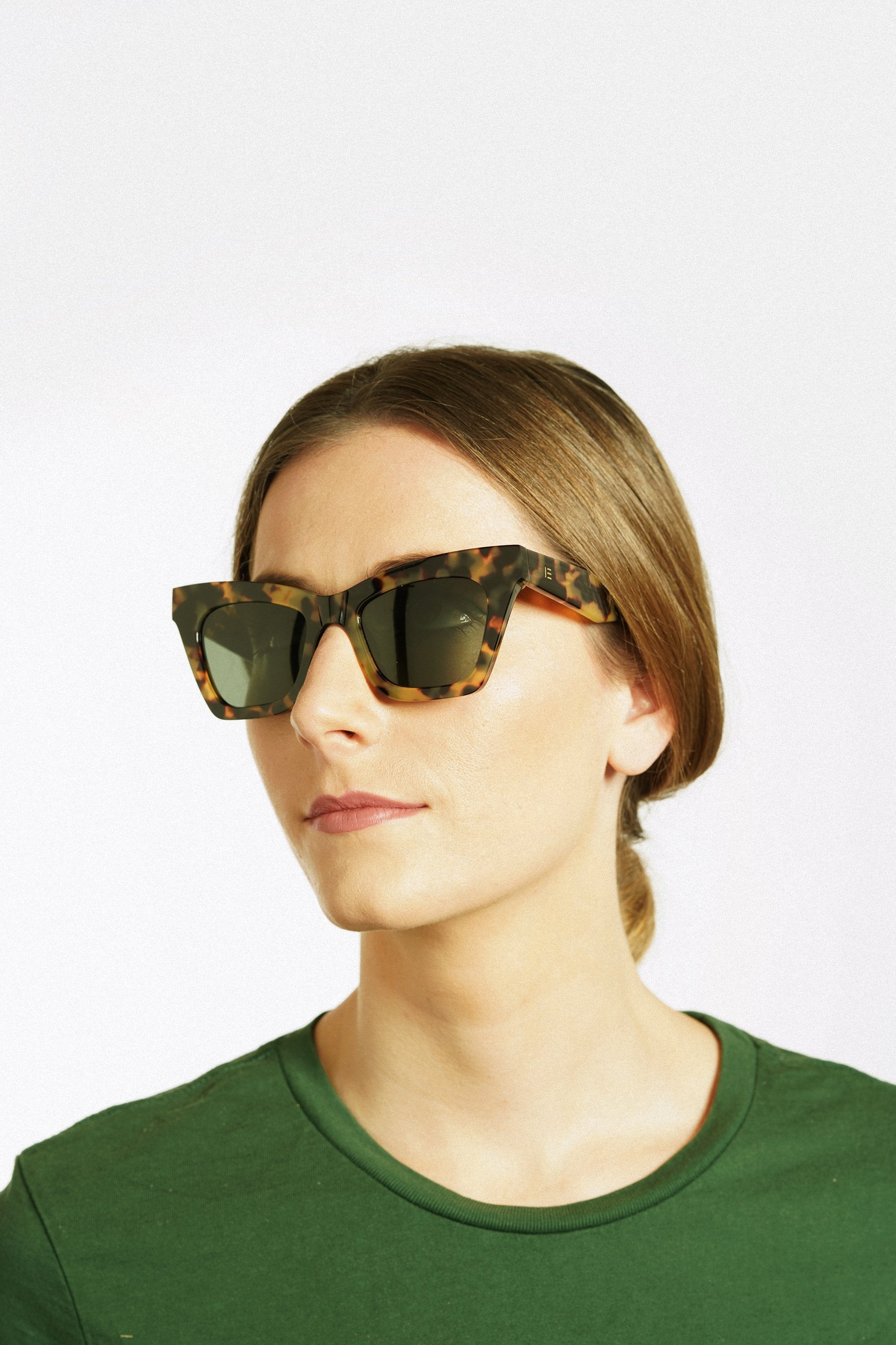 Sienna Sunglasses / Tort